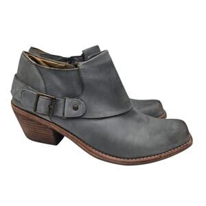 Anthropologie Latigo Women’s “PRANA” Leather Buckle Booties Size 10M Blue Gray